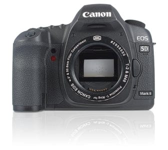 Baader Protective Wide T-Ring for Canon-EOS, incl. fineoptically polished 7nm H-Alpha Filter 50.4mm dia - 2958550H - Image 2